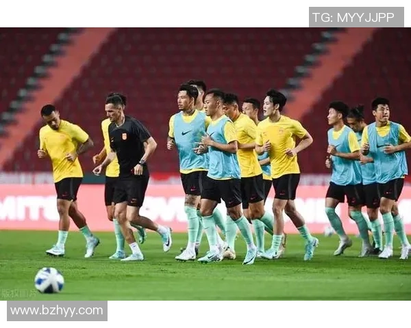 武汉篮球队在世界杯预选赛中以99分稳居积分榜首位，展现强劲实力